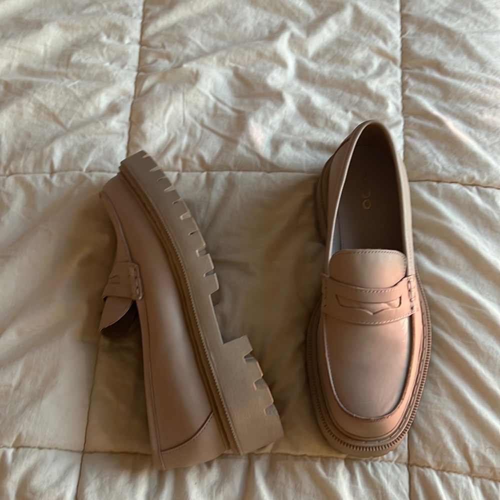 Aldo Bigstrut Platform Loafers in Beige